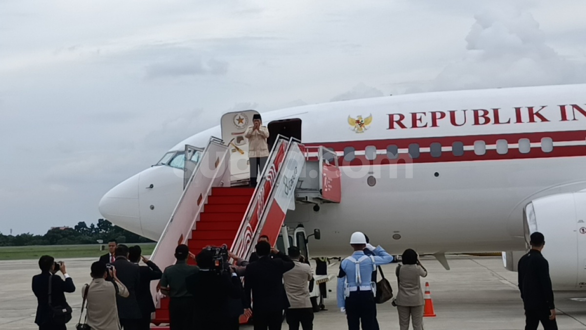 Bertolak ke Mesir Hadiri KTT D-8, Prabowo Titip Pesan Ini ke Wapres Gibran