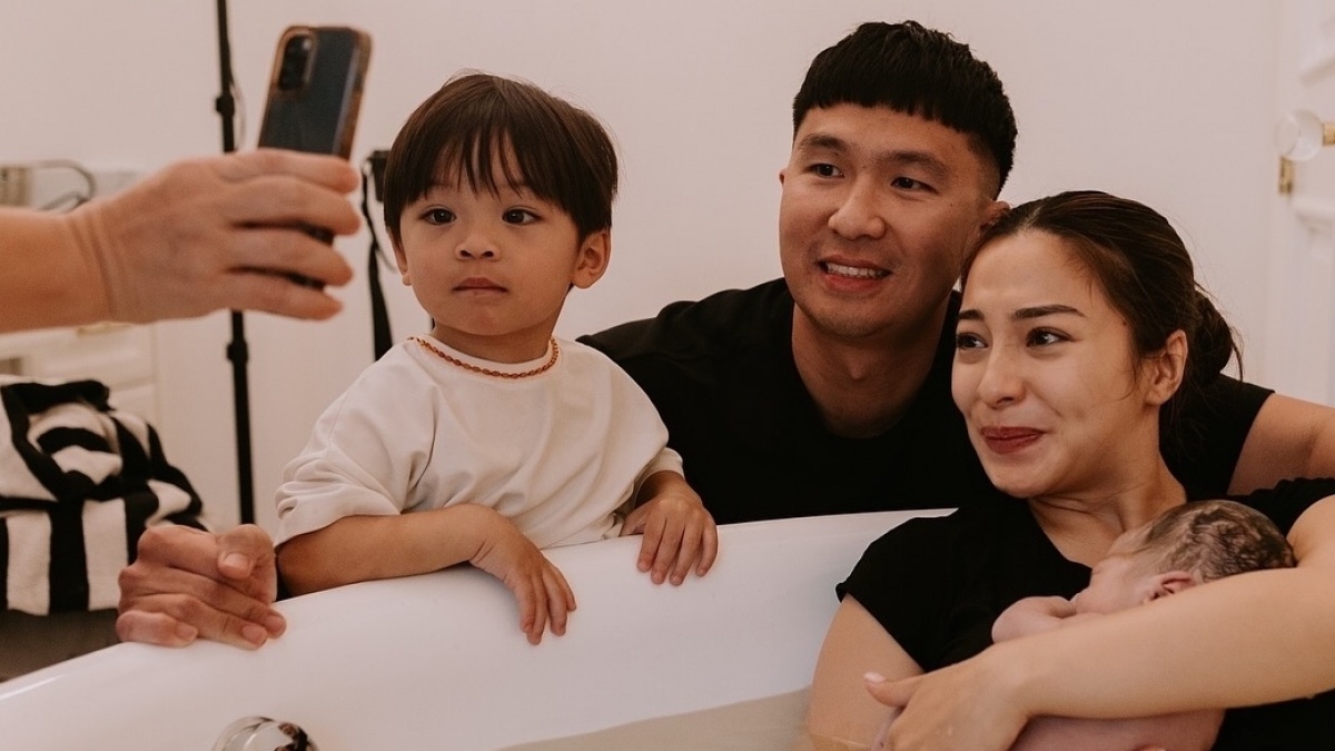 Beda Biaya Persalinan 2 Anak Nikita Willy di Amerika, Ada yang Pakai Metode Water Birth