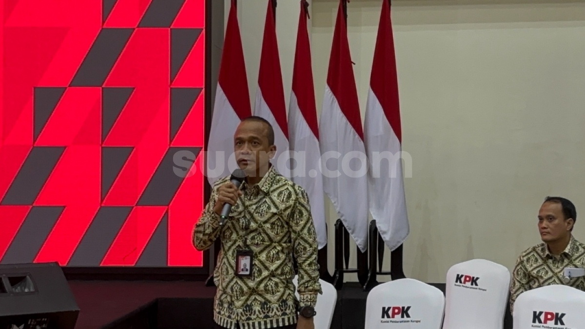 Geledah Kantor BI, KPK Amankan Sejumlah Barang Bukti