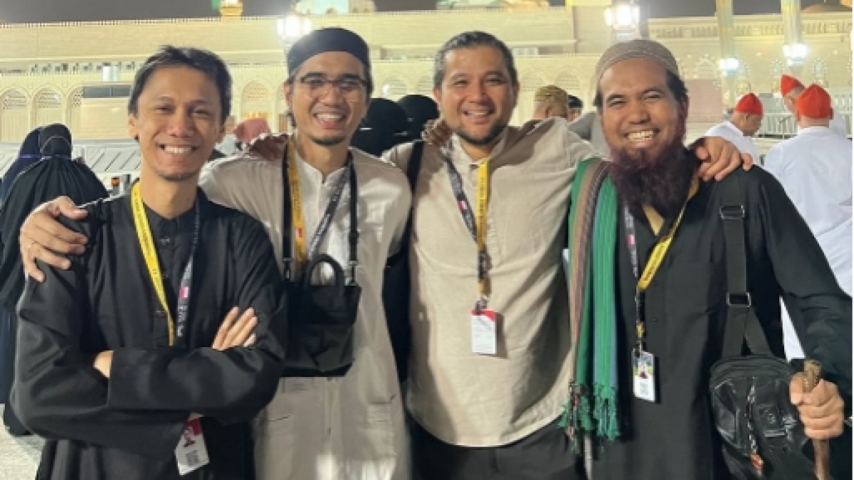 Sheila On 7 Umrah Bareng Eks Personel, Sakti: Saya Menunggu 18 Tahun