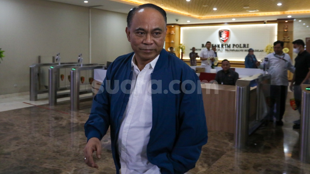 2 Jam Diperiksa Polisi, Eks Menkominfo Budi Arie Siap Bantu Usut Kasus Judi Online Komdigi