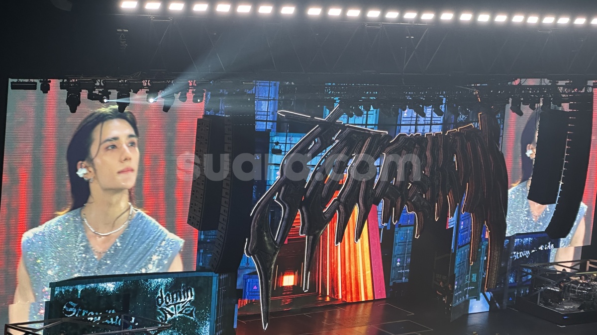 Spektakuler! Pesta Kembang Api dan Basah-basahan di Konser Stray Kids Jakarta