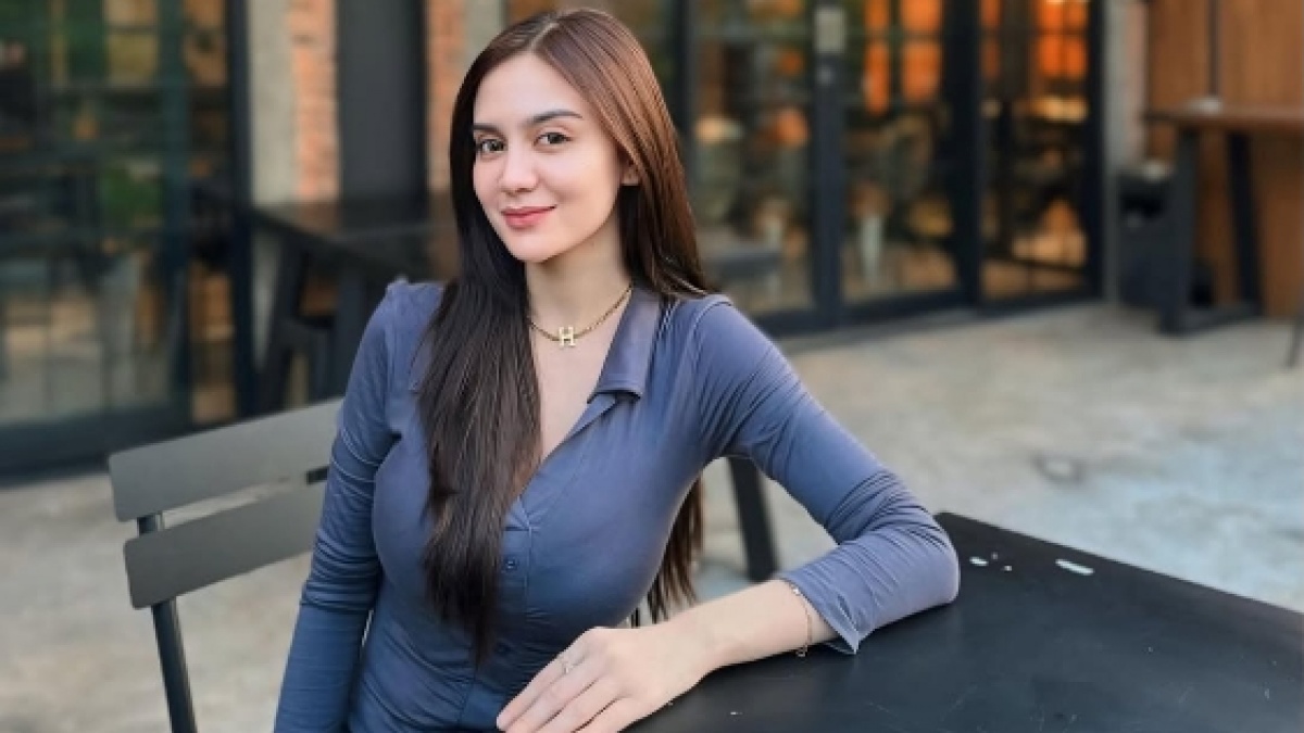 8 Gaya Kasual Irenne Ghea, Inspirasi Outfit Harian yang Nyaman dan Stylish