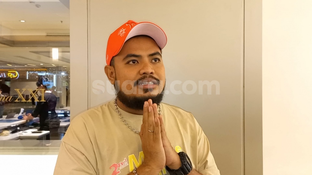 Istri Disebut Kufur Nikmat, Rigen Rakelna Semprot Netizen: Nggak Usah Ceramahin Istri Gue