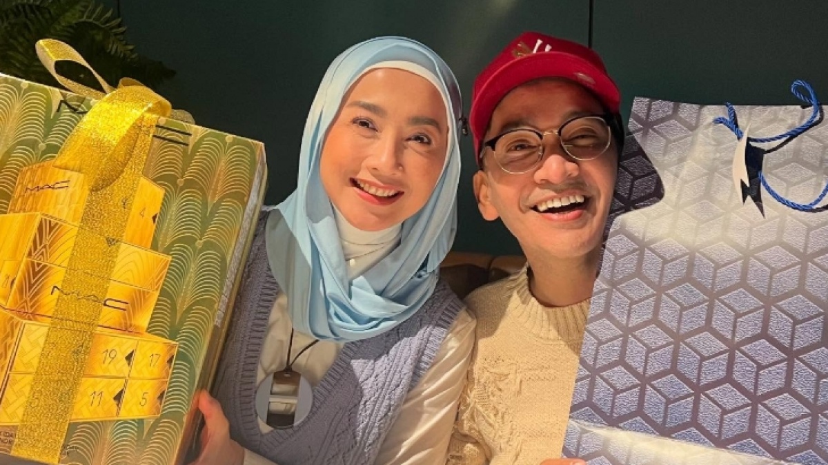 Terciduk Pakai Baju Koko dan Peci, Ruben Onsu Sudah Mualaf?