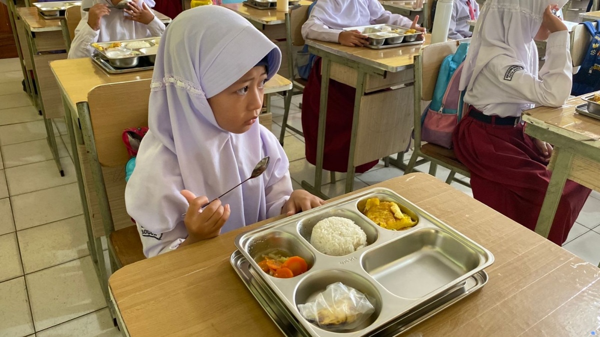 Porsi Nasi MBG Kebanyakan Buat Anak SD, Makanan Jadi Mubazir