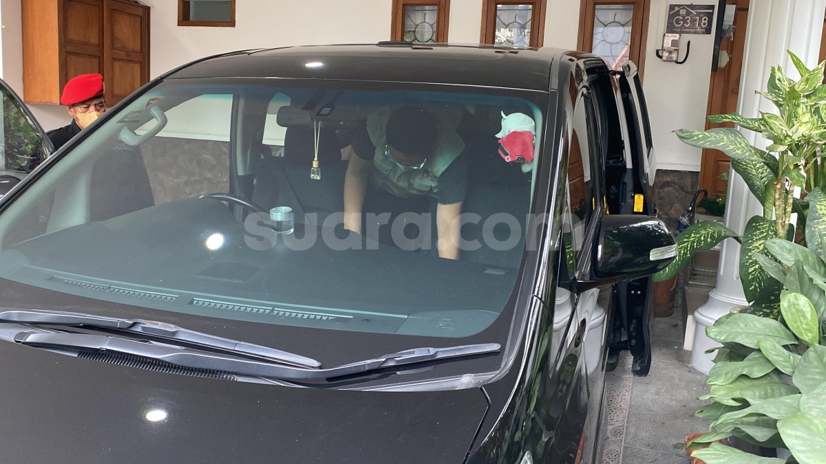Penyidik KPK: Mobil Hasto Keluar dari PTIK Saat OTT Harun Masiku