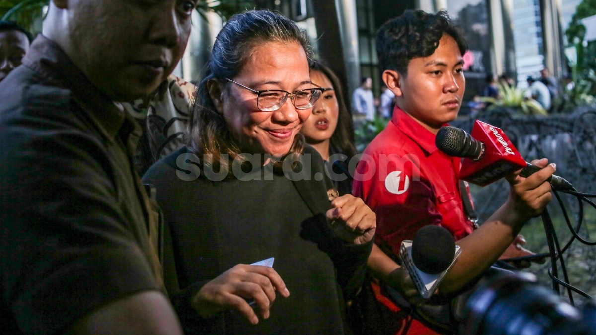 BAP Dikuliti JPU KPK, Eks Napi Koruptor Agustiani Tio Akui Permintaan Hasto ke KPU soal Harun Masiku