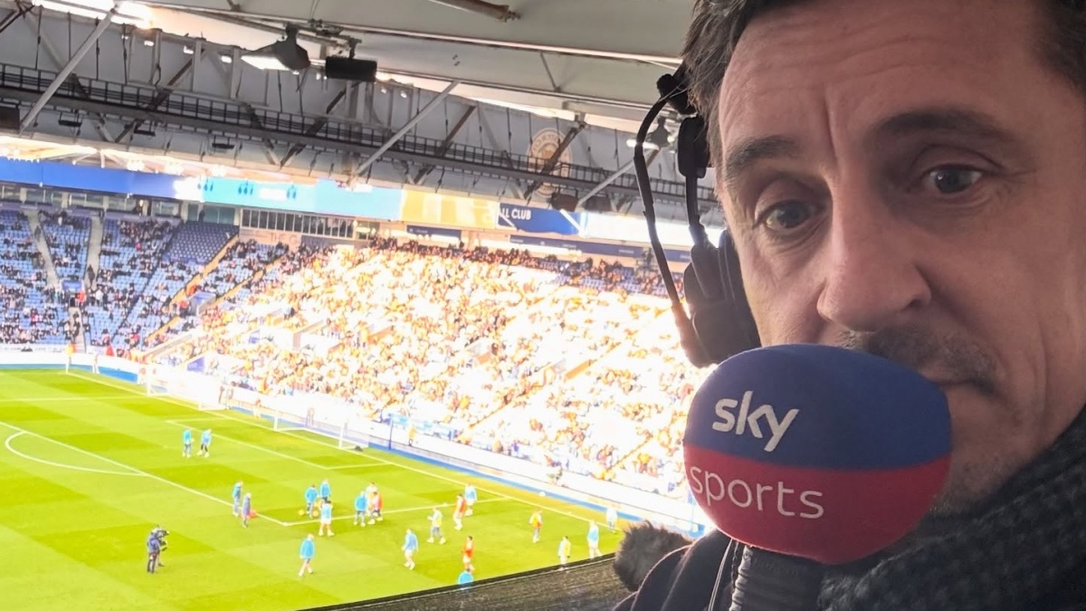 Gary Neville Sentil Manajemen MU Usai Amorim Dipecat: Stop Cari Pelatih Receh!