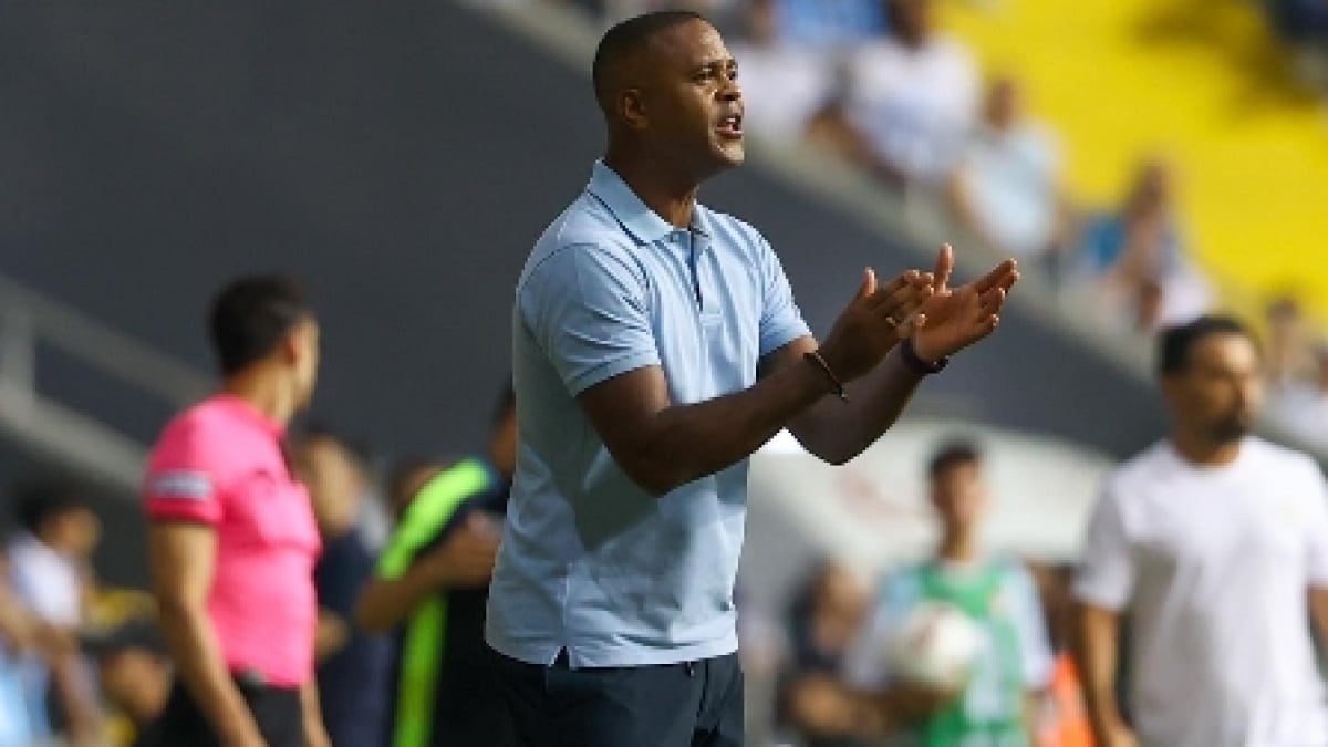 Jokowi Soal Patrick Kluivert: Kan Belum Praktik