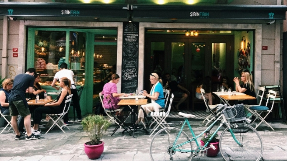 Soft Socializing dan Crafting Menjadi Cara Baru Gen Z Menikmati Waktu Hangout