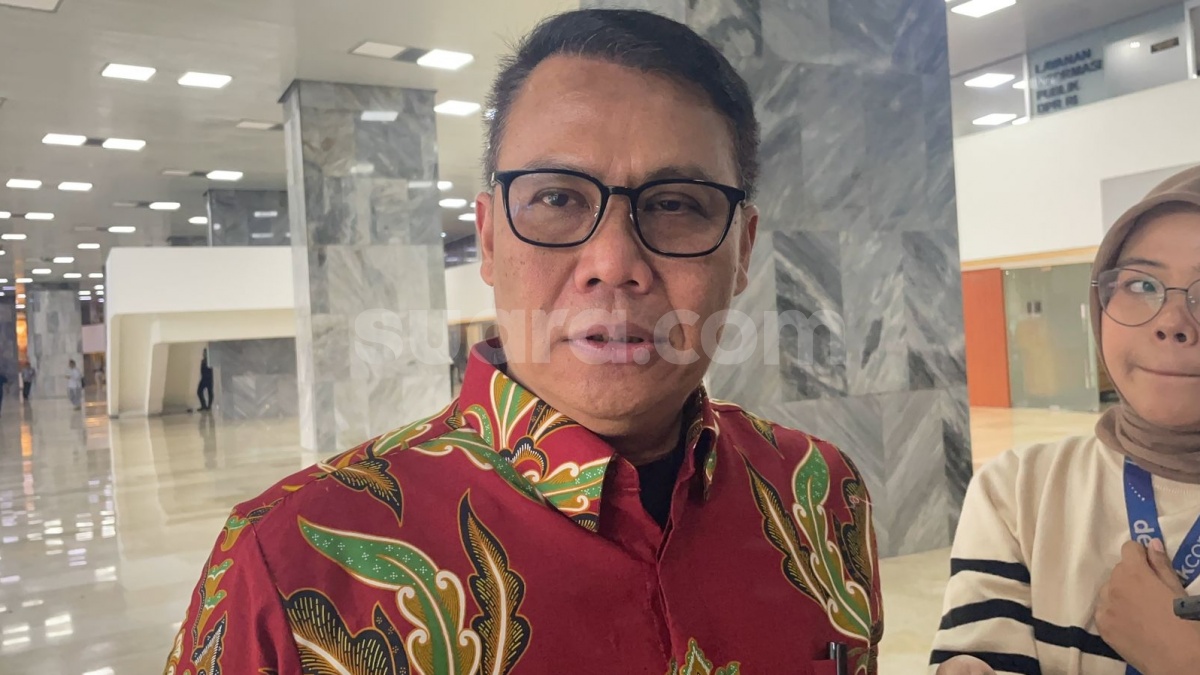 Megawati Tugasi Ahmad Basarah dan Ronny Talapessy Jadi Jubir PDIP