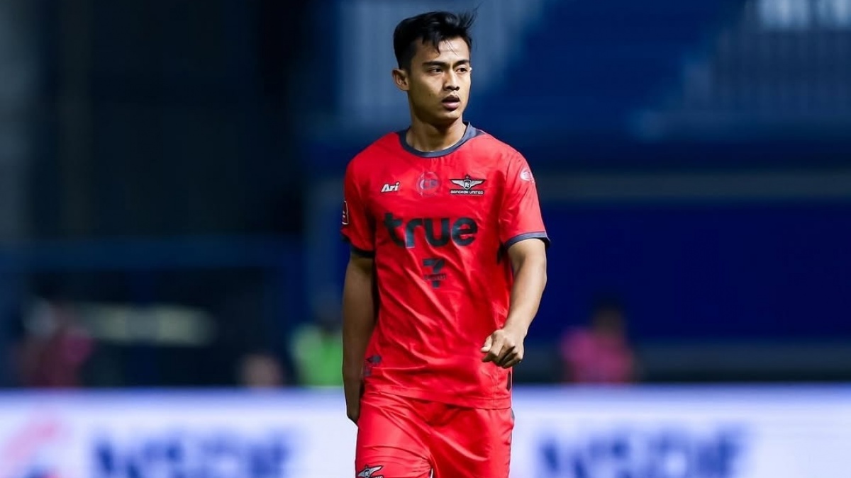 Demi Pratama Arhan, Panpel Bangkok United Siapkan Belasan Handuk? Ini Alasannya