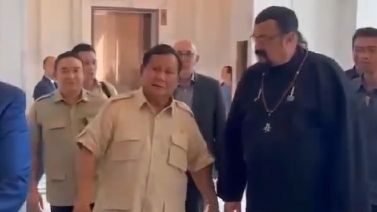 Viral Presiden Prabowo Ngobrol Asyik Bareng Steven Seagel, Ternyata....