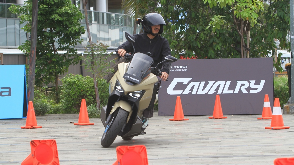 Rekomendasi Motor Listrik Murah Jarak Tempuh Jauh untuk Harian: Cek Harga dan Kemampuannya