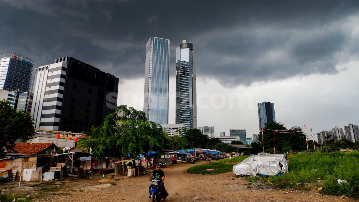 Peringatan Dini BMKG, 13 Kecamatan di Jakarta Berpotensi Diterpa Angin Kencang