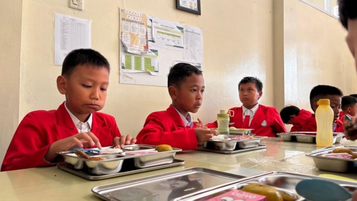 Anggaran Makan Gratis Bertambah Jadi Rp171 Triliun, Sri Mulyani Ungkap Sumber Uangnya