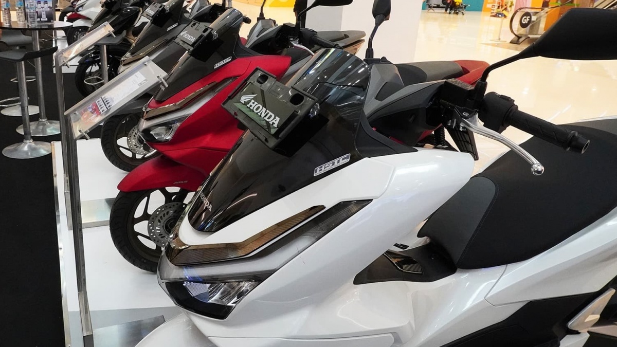 Daftar Harga Terbaru Honda PCX 160 Juli 2025: Pilih CBS, ABS, atau RoadSync?