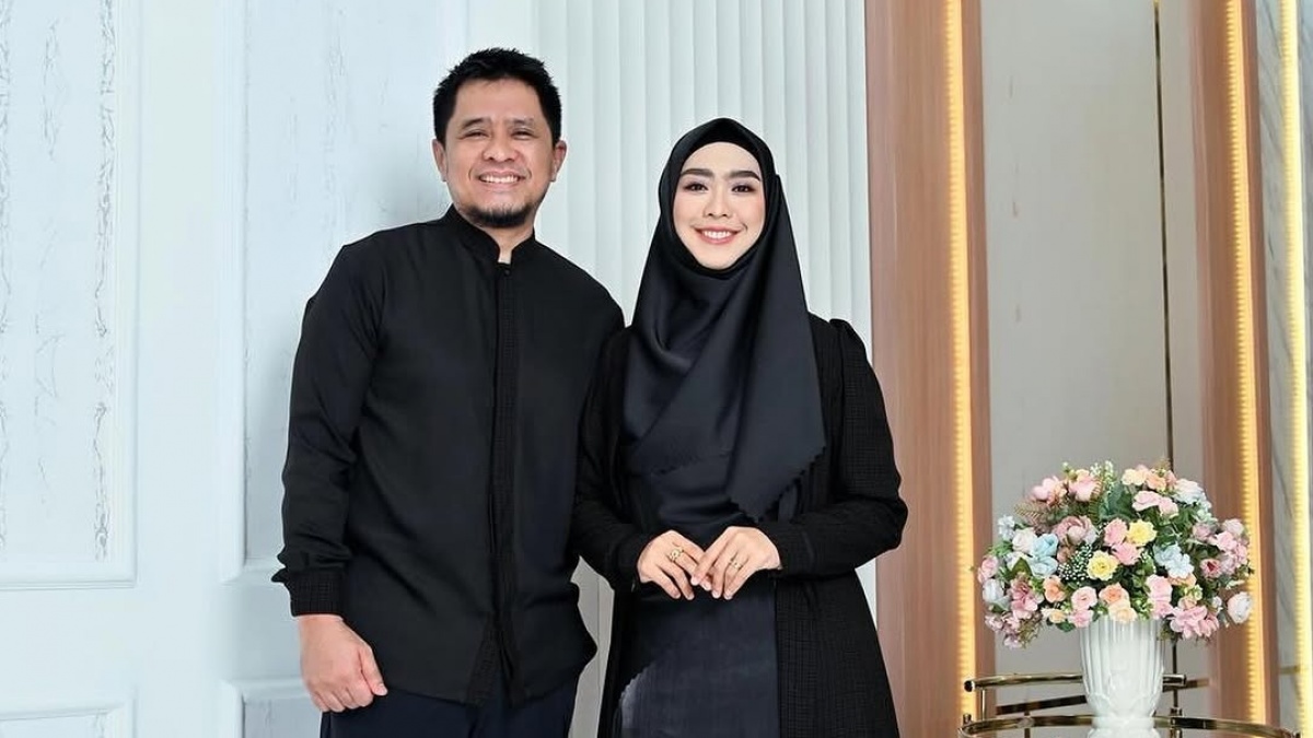 Oki Setiana Dewi Diminta Pasang Foto Mesra dengan Suami Agar Tak Difitnah Poligami: Bukan Tipe Romantis
