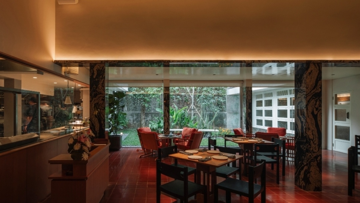 Bikin Ketagihan, Jelajah Cita Rasa Segar Kuliner Thailand di YOUNG Restaurant