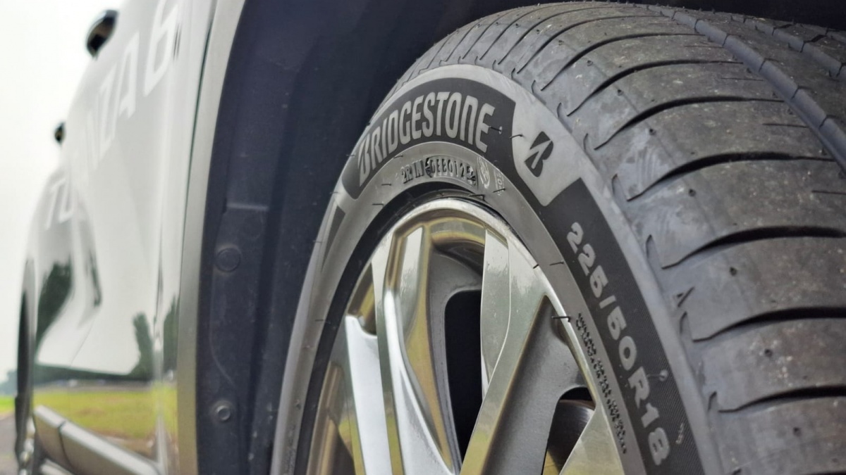 Bahaya Abaikan Kondisi Ban Saat Mudik Lebaran Bridgestone Siapkan Layanan Cek Gratis