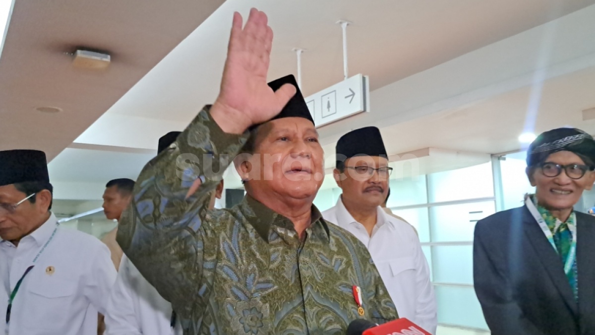 Presiden Prabowo Ancam Reshuffle Kabinet, Rocky Gerung: Perintah Populis!