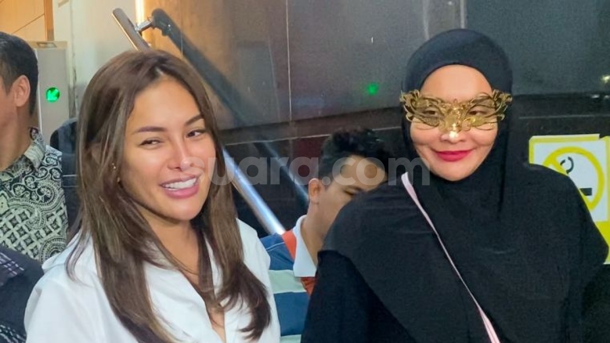 Nikita Mirzani Tolak Berjabat Tangan dengan Doktif, Sudah Pecah Kongsi?
