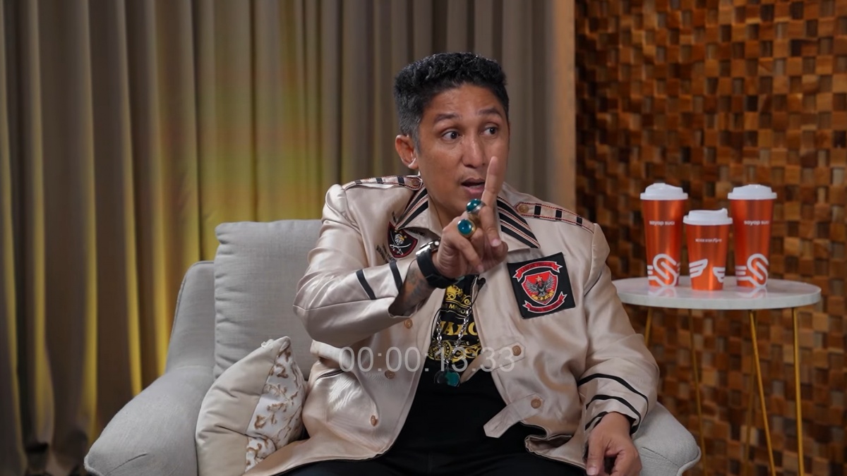 Plintat-plintut Pekerjaan Firdaus Oiwobo, Aksi Naik Meja demi Bela Razman Kini Berujung Pemecatan