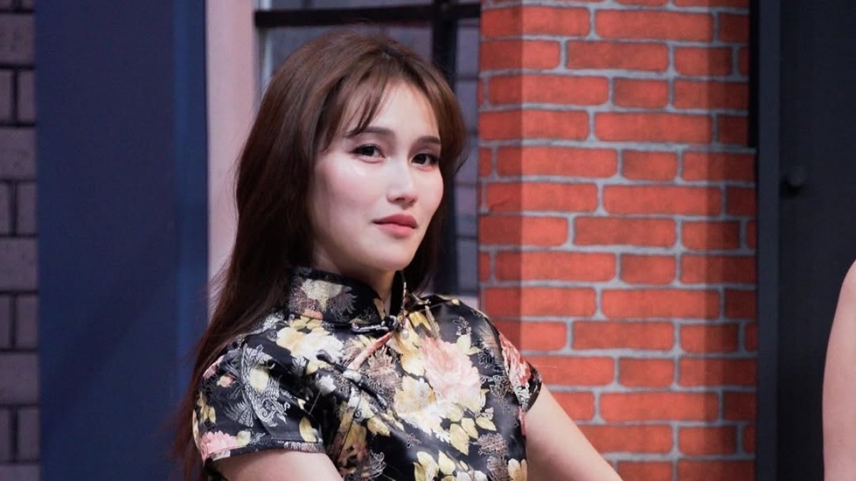 Ritual Ayu Ting Ting Sebelum Manggung, Wudhu dan Minum Air Yasin Buatan Ibu
