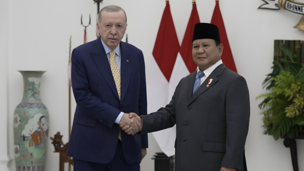 Konsultasi Kesiapan Indonesia Tampung Warga Gaza, Prabowo Terbang ke Turkiye hingga Yordania