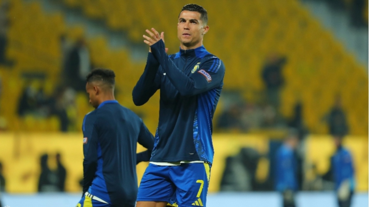Ronaldo Siap Masuk Islam setelah Mau Tinggal Selamanya di Arab Saudi?