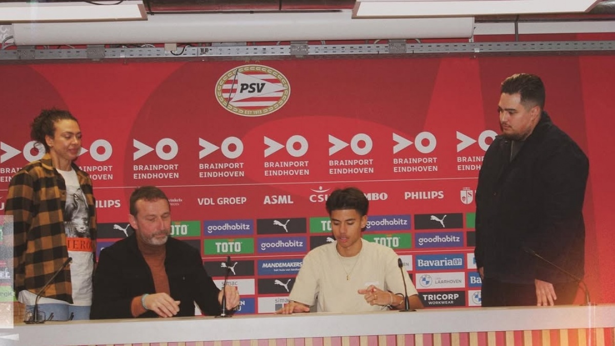 Skill Kiper Keturunan Belanda-Papua Thaliro Hitipeuw, Layak Jadi Penerus Maarten Paes