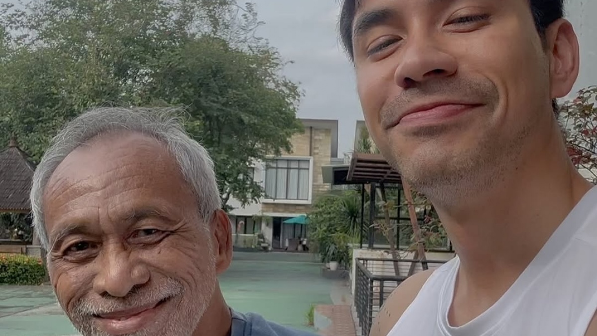 Darius Sinathrya Bagikan Kabar Duka, Sang Ayah Meninggal Dunia
