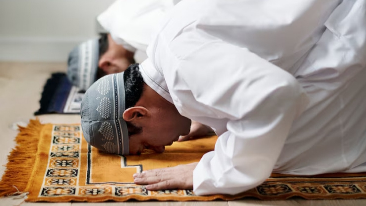 Bacaan Niat Salat Tarawih Sendiri dan Berjamaah, Jangan Sampai Salah Baca Saat Beribadah!