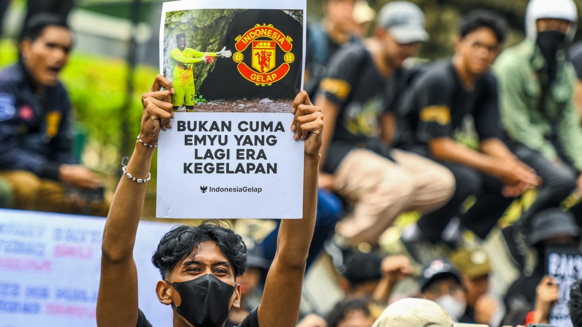 Efisiensi Ala Manchester United: Kantin Ditutup, Makan Siang Gratis Dihapus