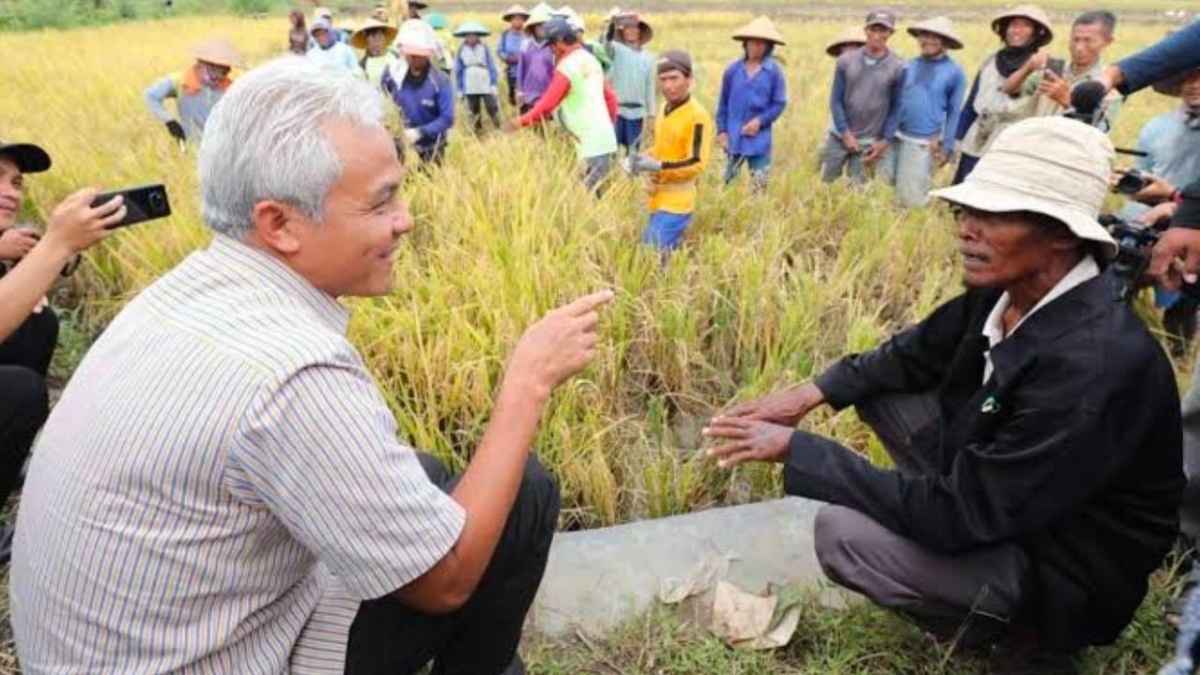 Unggah Foto Bareng Petani Ganjar Sebut Sukatani, Netizen: Sindirannya Soft Banget!