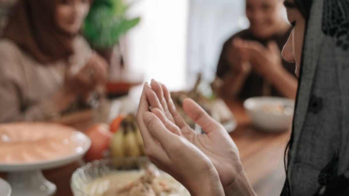 Lupa Baca Niat tapi Makan Sahur, Apakah Puasa Tetap Sah?