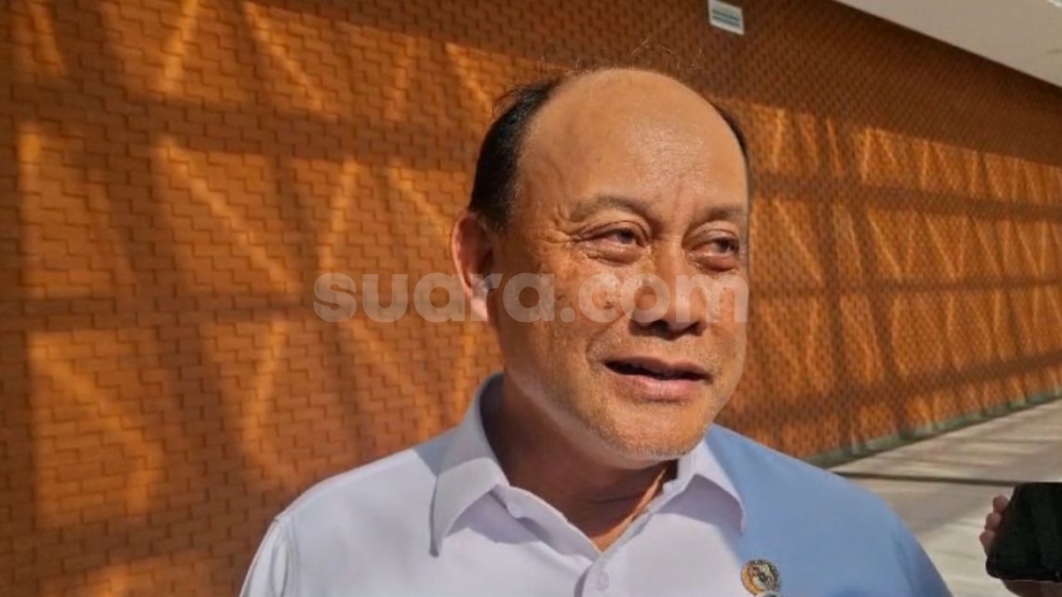Viral Anak SD Dapat Menu MBG Berisi Ayam Mentah, Reaksi Kepala BGN: Biasanya Terjadi di SPPG Baru
