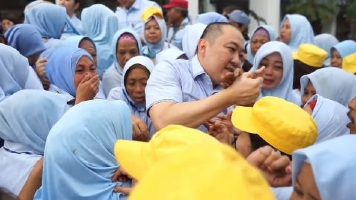 Bikin Mewek, Lagu yang Dinyanyikan Bos Sritex dan Karyawan usai PHK Massal