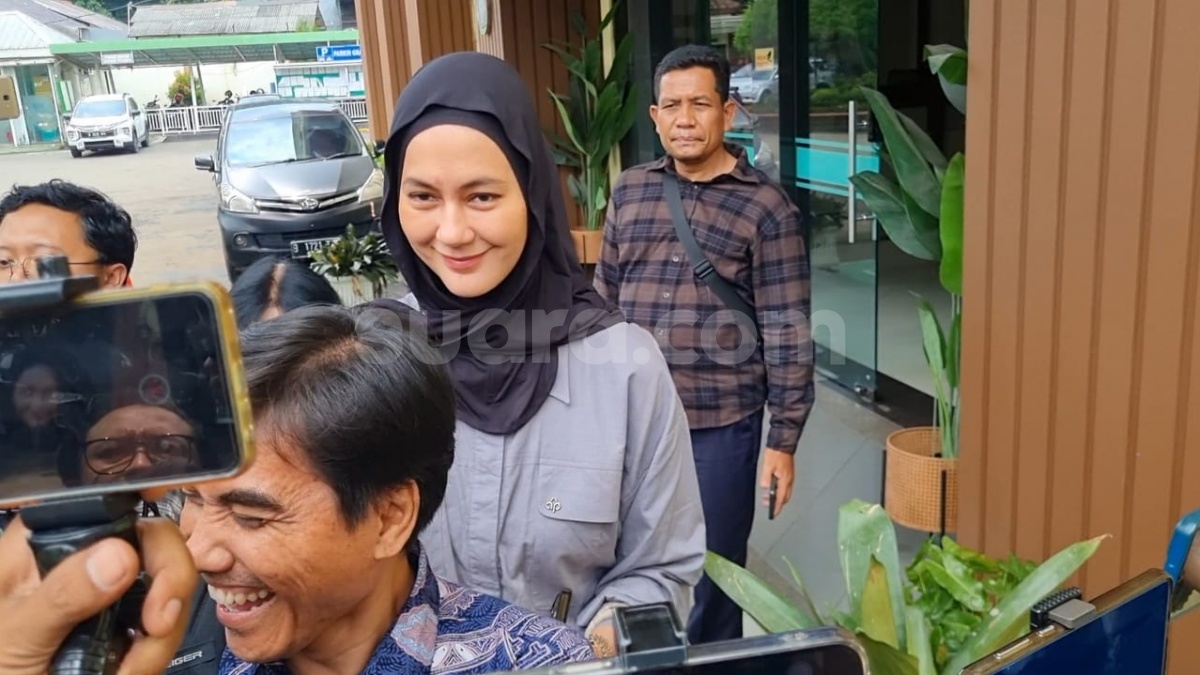 Pesan Ustaz Hilmi untuk Paula Verhoeven yang Tak Bisa Bersama Anak: Semoga Hati Melembut...