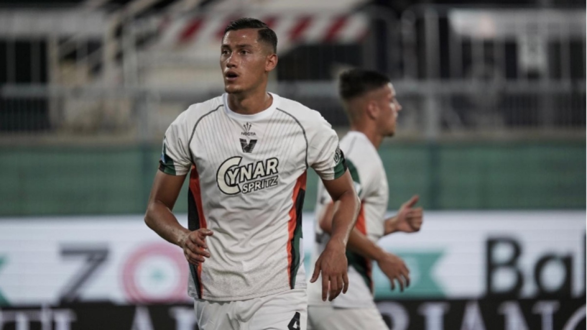Jay Idzes: Bukan Urusan Orang Lain!