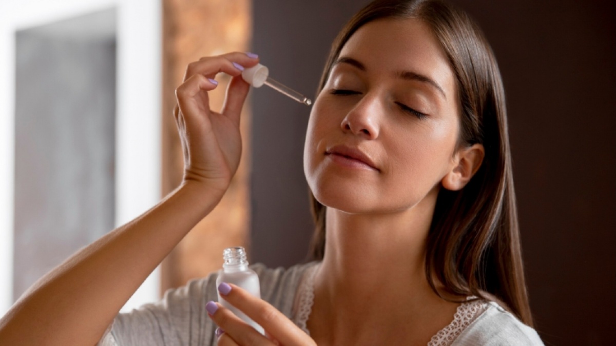 5 Serum Andalan untuk Lawan Jerawat, Harga Ekonomis Mulai Rp30 Ribuan!