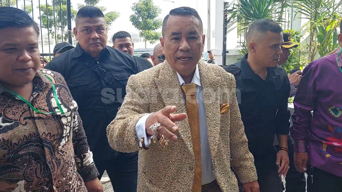 Firdaus Oiwobo Sampaikan Surat Somasi ke Lamborghini, Hotman Paris Ejek Skill Bahasa Inggrisnya: Memalukan!