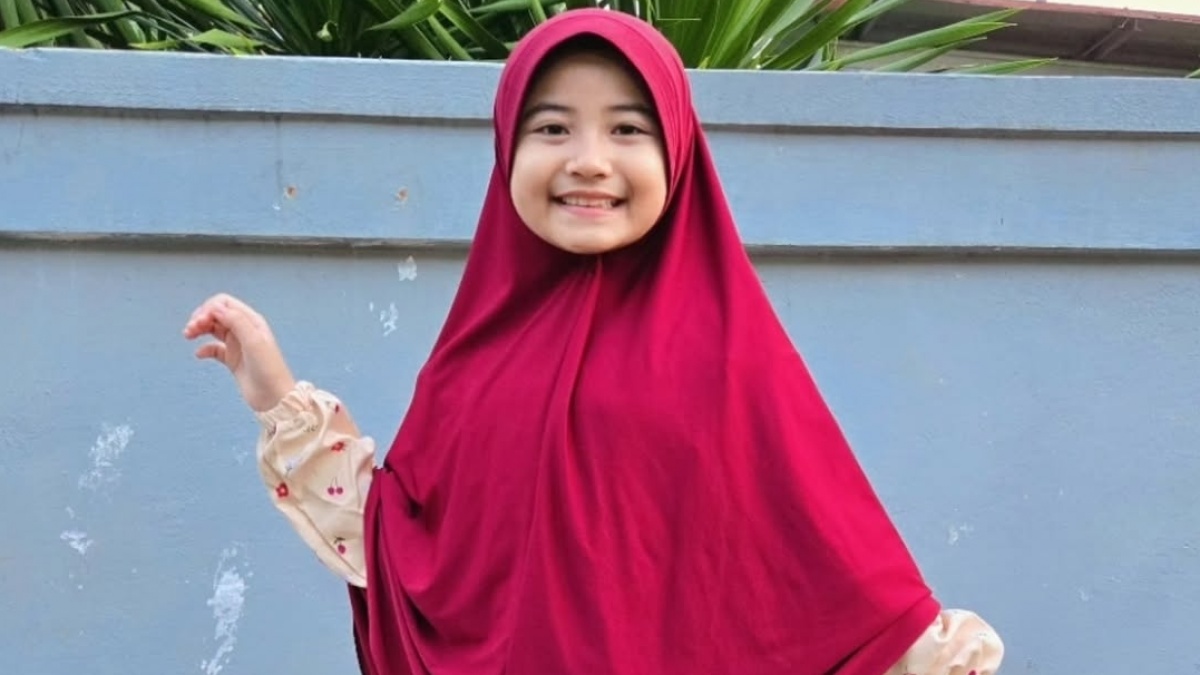 Sibuk Syuting Serial "Lorong Waktu", Inara Azalea Tetap Sempatkan Waktu untuk Kerjakan Tugas Sekolah