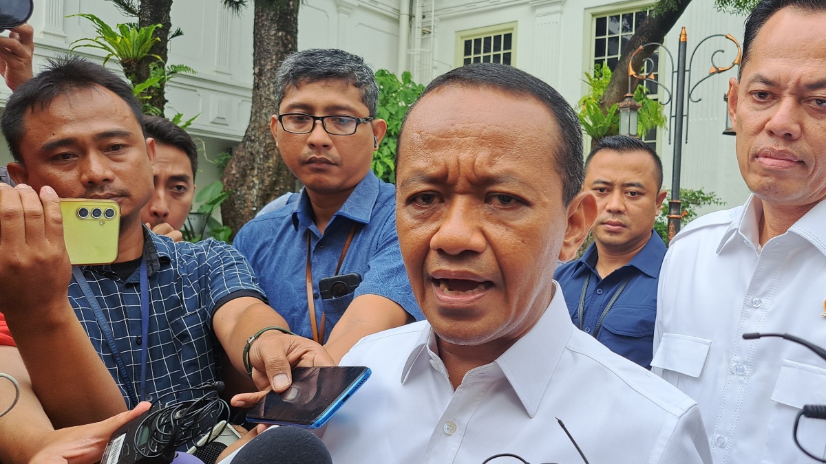 Dosen UGM Nilai Bahlil Keliru Ingin Alihkan Impor BBM dari Singapura ke AS: Berpotensi Masalah Baru
