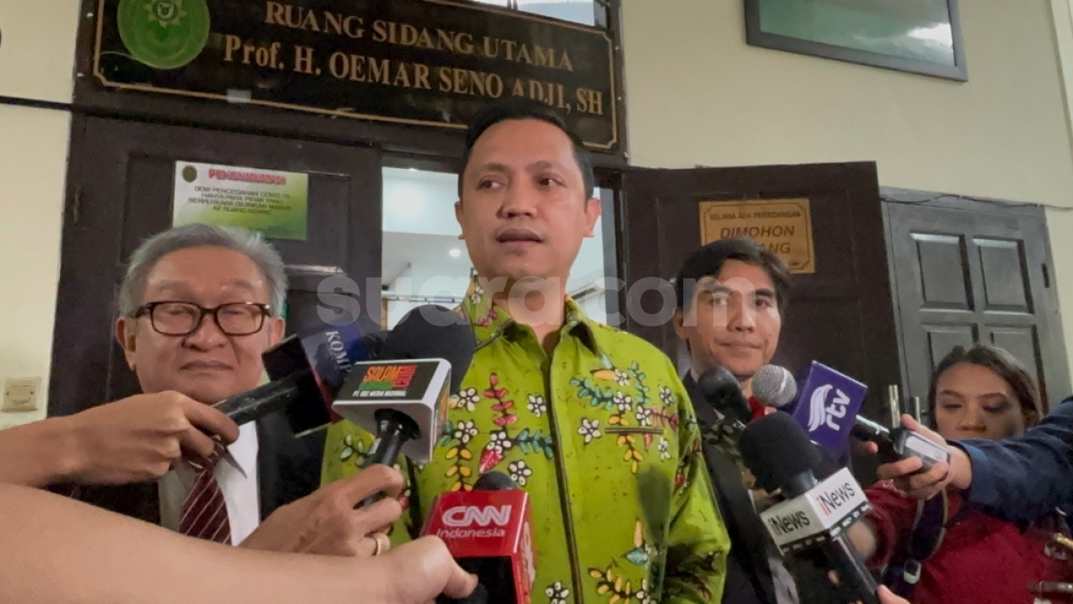 KPK Kerahkan 12 Jaksa untuk Jerat Hasto di Persidangan, Pengacara PDIP Tak Gentar