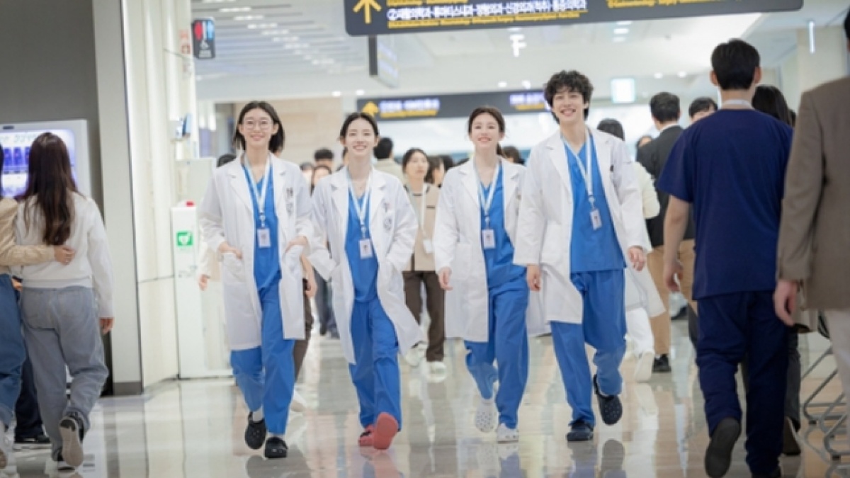4 Fakta dan Sinopsis Drama Korea Resident Playbook, Spin-Off Hospital Playlist