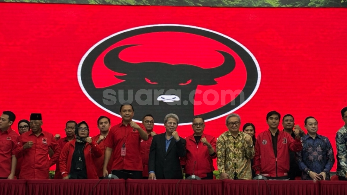Jelang Persidangan, PDIP Sebut Hasto Adalah Tahanan Politik yang Dipaksa Diam