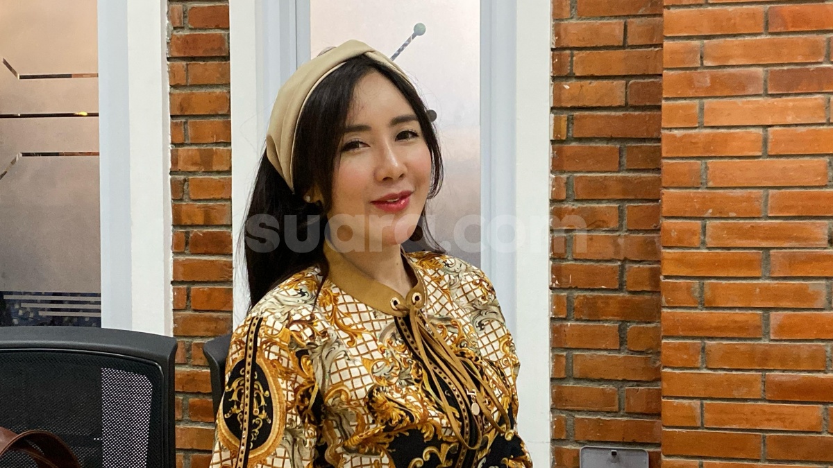 Cerita Ucie Sucita Berburu Berkah Ramadan dengan Itikaf di Masjid