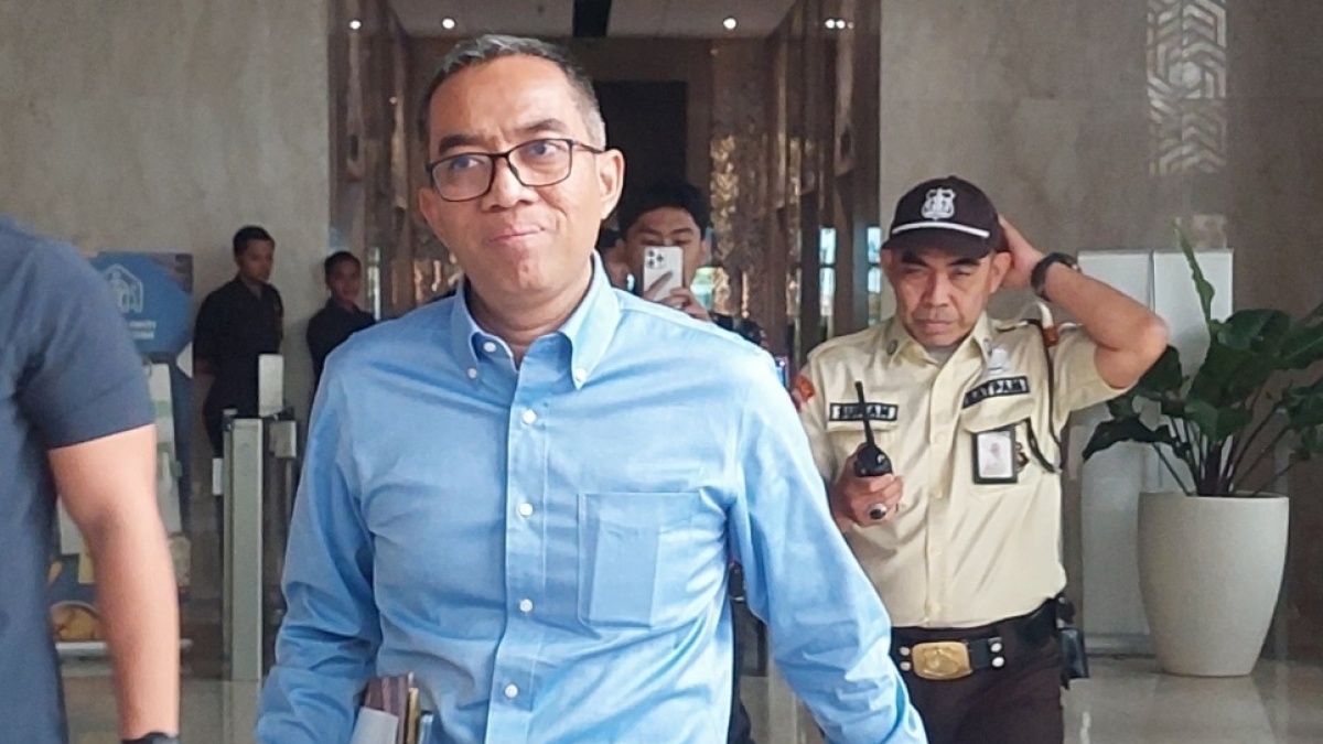Soal TNI Masuk Kampus Dikritik, Mendiktisaintek: Itu Adalah Tempat yang Terbuka